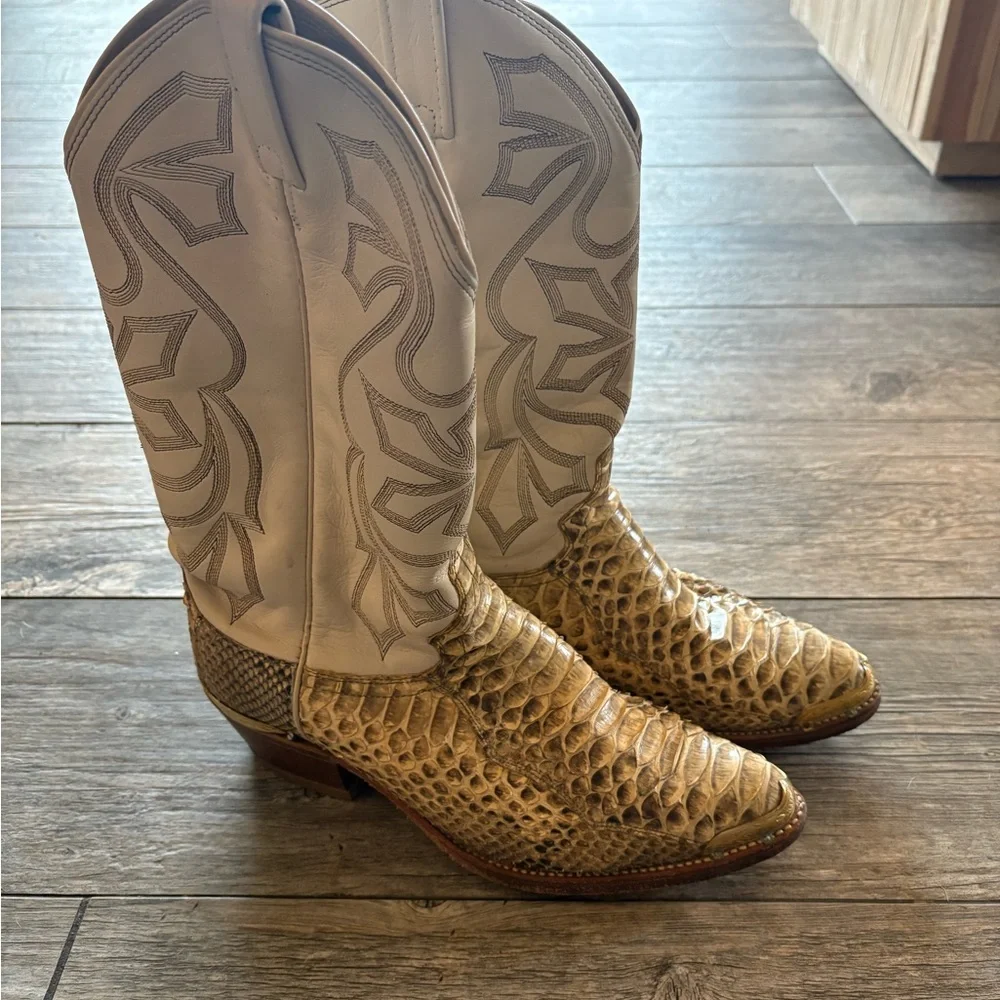 Dan Post Vintage Cowboy Boots with Python Snakeskin - Picture 1 of 5